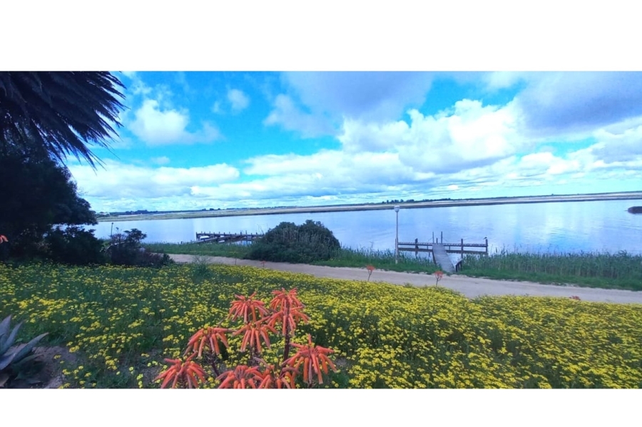 2 Bedroom Property for Sale in Velddrif Western Cape
